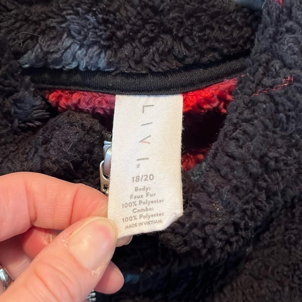 Lane Bryant LIVI 1/4 zip black cozy fleece red rose floral romantic size 18/20 - Picture 5 of 10